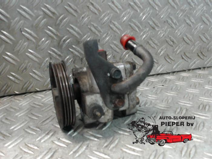 Power steering pump Hyundai Getz 1.1i 12V 571101C000 KD04