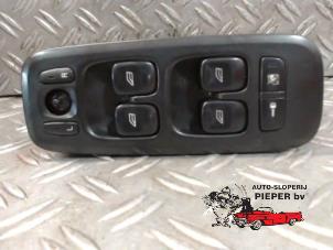 Used Electric window switch Volvo V70 (SW) 2.4 D5 20V Price € 36,75 Margin scheme offered by Autosloperij Pieper BV