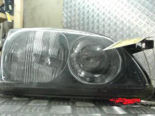 Used Headlight, right Toyota Avensis (T22) 1.6 16V Price € 31,50 Margin scheme offered by Autosloperij Pieper BV