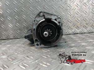 Anlasser van een Volkswagen Polo III (6N1) 1.6i 75 1998