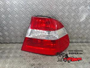 Used Taillight, right BMW 3 serie (E46/4) 316i 16V Price € 31,50 Margin scheme offered by Autosloperij Pieper BV