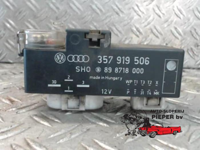 Używane Przekaznik wentylatora Volkswagen Sharan (7M8/M9/M6) 1.9 TDI 90 Cena € 26,25 Procedura marży oferowane przez Autosloperij Pieper BV