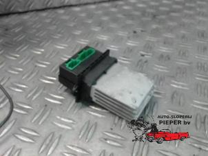 Used Heater resistor Renault Scénic I (JA) 1.6 16V Price on request offered by Autosloperij Pieper BV