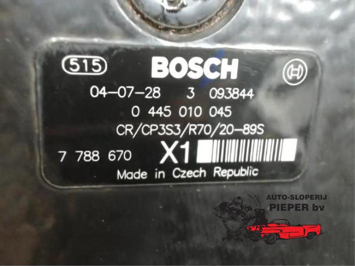 Bomba de alta presión de un BMW 3 serie (E46/4) 320d 16V 2003