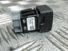 Central locking switch from a Mercedes-Benz Citan (415.6) 1.5 108 CDI 2013