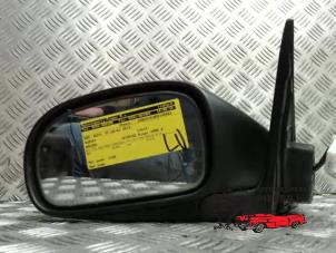 Used Wing mirror, left Suzuki Baleno (GC/GD) 1.8 16V Price on request offered by Autosloperij Pieper BV