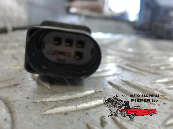 Sonda lambda z Seat Ibiza III (6L1) 1.4 16V 100 2005