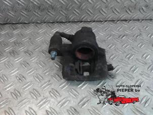 Used Front brake calliper, left Fiat Panda (169) 1.2 Fire Price on request offered by Autosloperij Pieper BV
