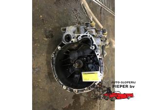 Used Gearbox Renault Scénic II (JM) 2.0 16V Turbo Price on request offered by Autosloperij Pieper BV
