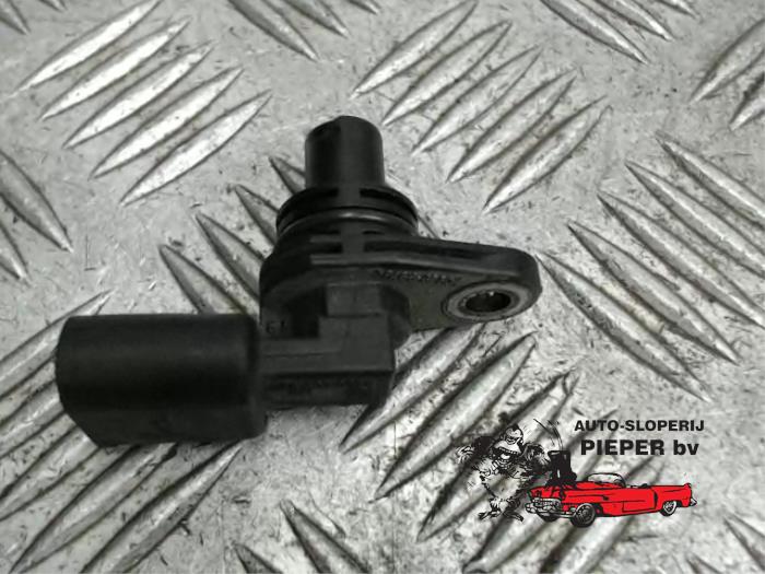 Begagnade Kamaxelsensor Volkswagen Polo IV (9N1/2/3) 1.4 16V Pris € 21,00 Marginaltabell erbjuds av Autosloperij Pieper BV