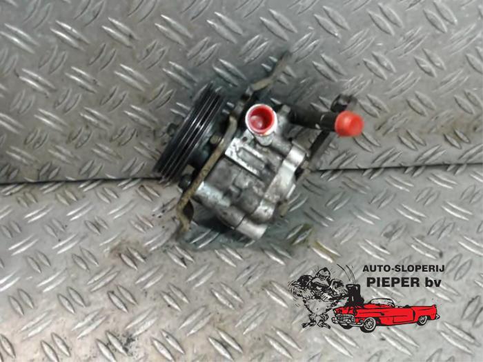 Begagnade Servostyrningspump Nissan Micra (K11) 1.3 LX,SLX 16V Pris € 36,75 Marginaltabell erbjuds av Autosloperij Pieper BV