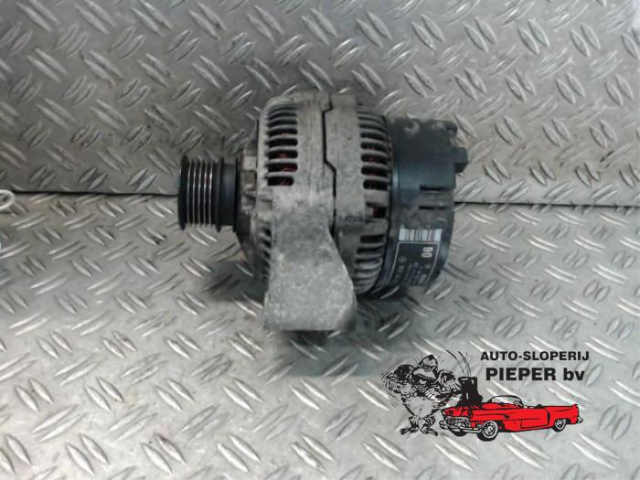 Gebrauchte Dynamo Mercedes C (W202) 2.0 C-200 CGI 16V Preis € 52,50 Margenregelung angeboten von Autosloperij Pieper BV