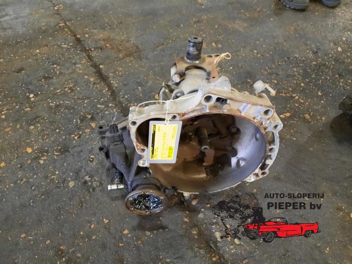 Usagé Boîte de vitesse Volkswagen Polo III (6N1) 1.3i 55 Prix € 131,25 Règlement à la marge proposé par Autosloperij Pieper BV