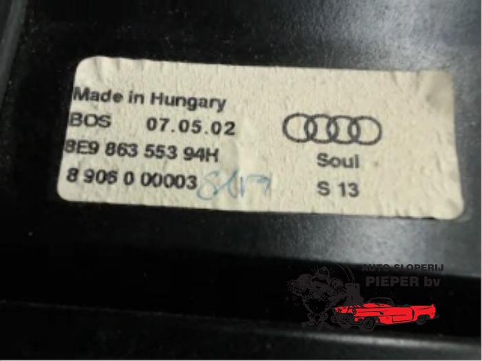 Pólka tylna z Audi A4 Avant (B6) 1.8 T 20V 2002