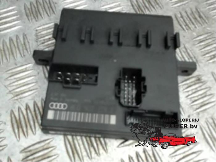 Used Body control computer Audi A4 Avant (B6) 1.8 T 20V Price € 78,75 Margin scheme offered by Autosloperij Pieper BV