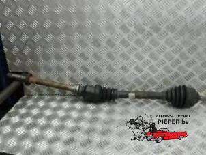 Used Drive shaft, rear right Peugeot 206 (2A/C/H/J/S) 1.6 XS,XT Price € 36,75 Margin scheme offered by Autosloperij Pieper BV