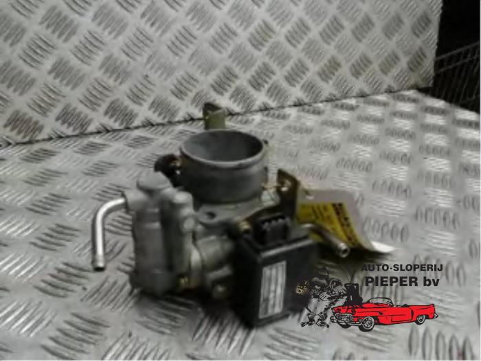 Gebrauchte Drosselklappengehäuse Daihatsu Charade (G200/201/202/203/204) 1.3i TX/CX 16V Preis € 36,75 Margenregelung angeboten von Autosloperij Pieper BV