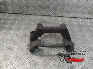 Used Rear brake calliperholder, left Ford Mondeo III Wagon Price on request offered by Autosloperij Pieper BV