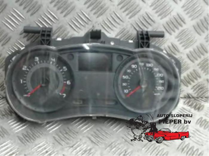 Odometer KM from a Renault Clio III (BR/CR) 1.2 16V 75 2008