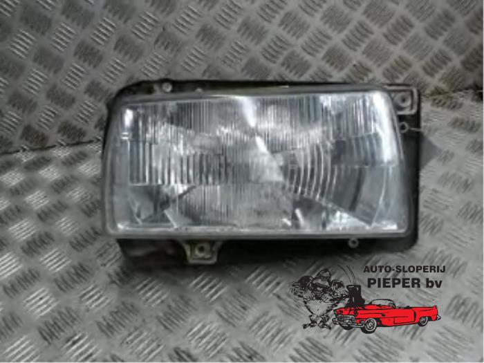 Używane Reflektor prawy Volkswagen Jetta II (19E) 1.3 C,CL,LX +Kat. Cena € 31,50 Procedura marży oferowane przez Autosloperij Pieper BV