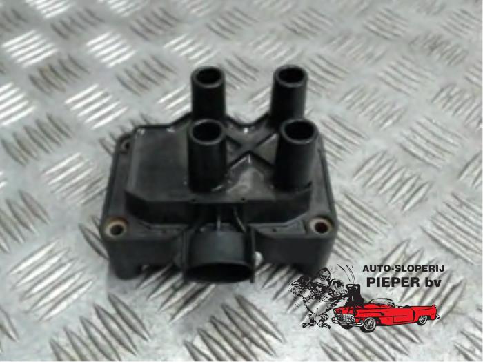 Ignition coil from a Ford Focus 1 Wagon 1.6 16V 2002