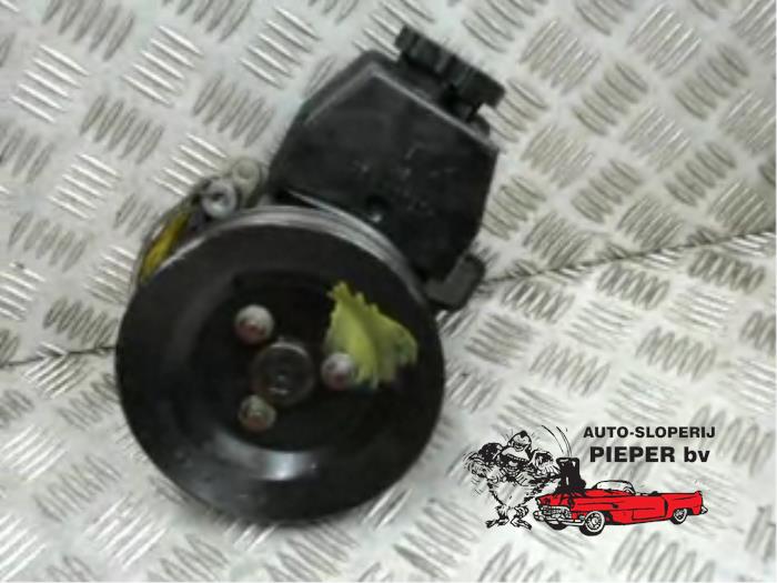 Usagé Pompe de direction Mercedes E (W210) 2.2 E-220D 16V Prix € 52,50 Règlement à la marge proposé par Autosloperij Pieper BV