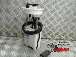 Używane Pompa benzynowa Seat Ibiza III (6L1) 1.4 16V 85 Cena € 52,50 Procedura marży oferowane przez Autosloperij Pieper BV