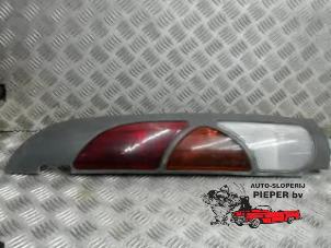 Usagé Feu arrière droit Renault Kangoo Express (FC) 1.9 D 65 Prix sur demande proposé par Autosloperij Pieper BV