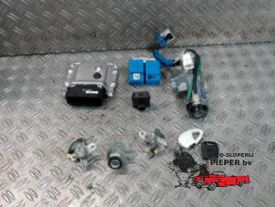 Used Set of locks Hyundai i10 (F5) 1.0i 12V Price € 183,75 Margin scheme offered by Autosloperij Pieper BV