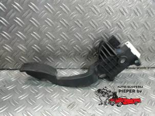 Used Accelerator pedal Opel Corsa D 1.3 CDTi 16V ecoFLEX Price on request offered by Autosloperij Pieper BV