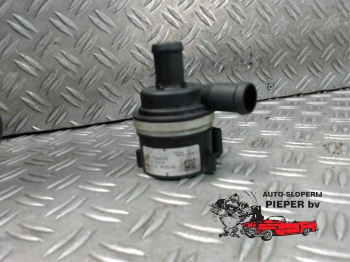 Begagnade Extra vattenpump Opel Corsa D 1.3 CDTi 16V ecoFLEX Pris € 21,00 Marginaltabell erbjuds av Autosloperij Pieper BV