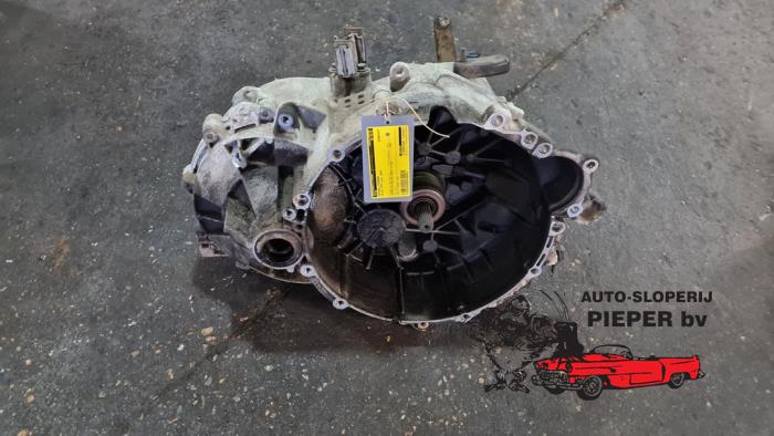 Gebrauchte Getriebe Volvo V70 (GW/LW/LZ) 2.0 T-5 Turbo 20V Preis € 210,00 Margenregelung angeboten von Autosloperij Pieper BV