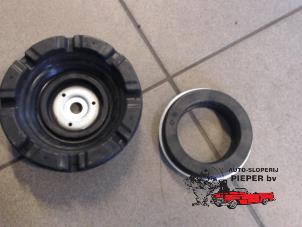 New Lower shock absorber mount, outer left Volkswagen Transporter T5 2.5 TDi PF Price € 50,82 Inclusive VAT offered by Autosloperij Pieper BV