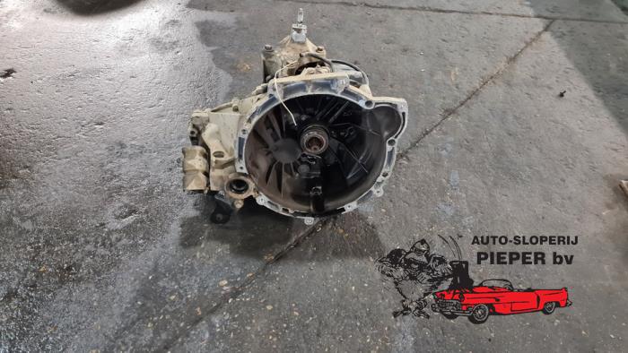 Gebrauchte Getriebe Ford Fiesta 5 (JD/JH) 1.4 16V Preis € 157,50 Margenregelung angeboten von Autosloperij Pieper BV