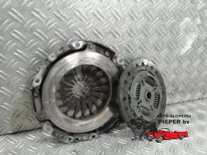 Used Clutch kit (complete) Ford Fiesta 5 (JD/JH) 1.4 16V Price on request offered by Autosloperij Pieper BV