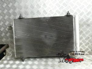 Usados Condensador de aire acondicionado Peugeot 307 SW (3H) 1.6 16V Precio de solicitud ofrecido por Autosloperij Pieper BV