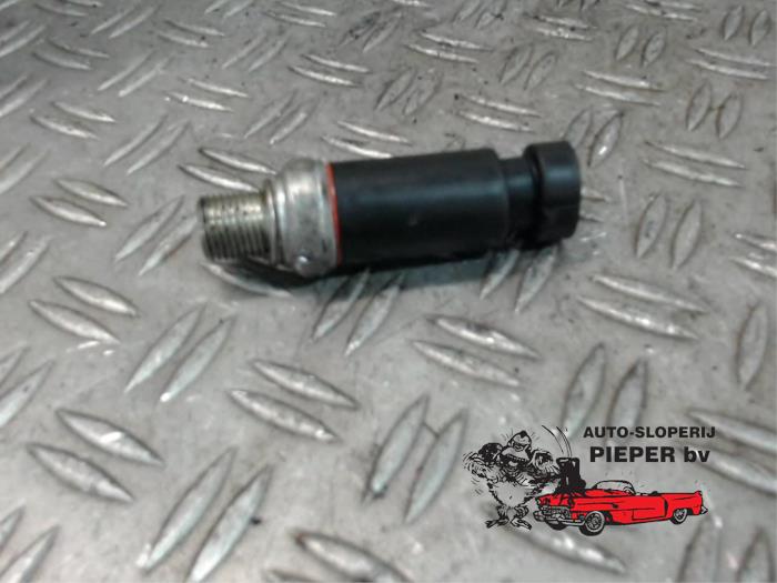 Gebrauchte Öldrucksensor Chevrolet Camaro 5.7 Z-28 Preis € 10,50 Margenregelung angeboten von Autosloperij Pieper BV