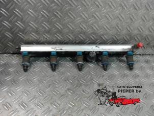 Used Fuel injector nozzle Volvo 850 Estate 2.5i 10V Price on request offered by Autosloperij Pieper BV