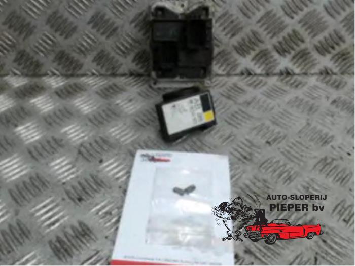 Used Engine management computer Opel Corsa B (73/78/79) 1.2i 16V Price € 131,25 Margin scheme offered by Autosloperij Pieper BV