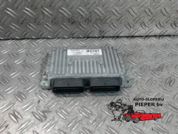 Used Automatic gearbox computer Renault Clio II (BB/CB) 1.4 16V Price € 73,50 Margin scheme offered by Autosloperij Pieper BV