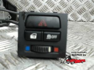 Used Panic lighting switch BMW 3 serie (E90) 318i 16V Price € 26,25 Margin scheme offered by Autosloperij Pieper BV
