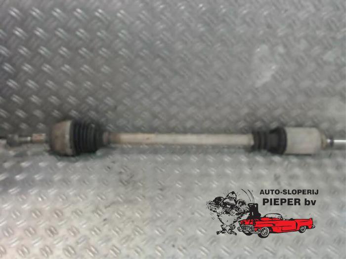 Front drive shaft, right from a Peugeot 106 II 1.1 XN,XR,XT,Accent 1998
