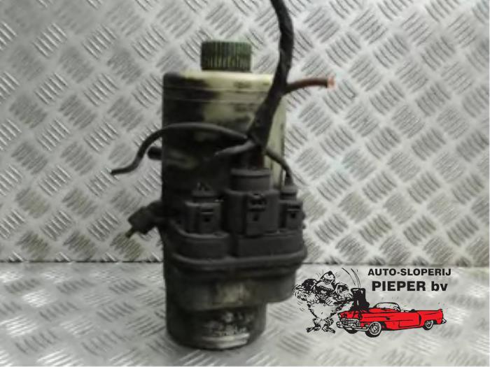 Used Power steering pump Seat Ibiza III (6L1) 1.2 12V Price € 105,00 Margin scheme offered by Autosloperij Pieper BV