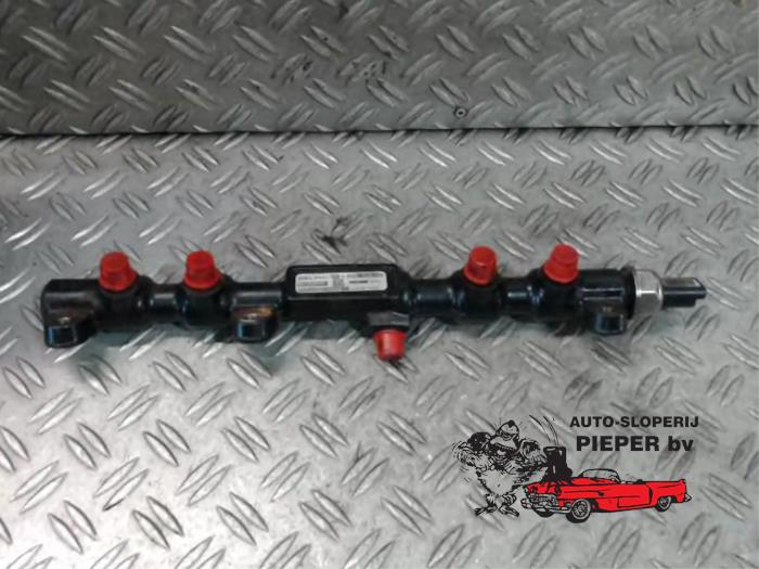 Usagé Système d'injection Ford Mondeo III 2.0 TDCi 130 16V Prix € 36,75 Règlement à la marge proposé par Autosloperij Pieper BV