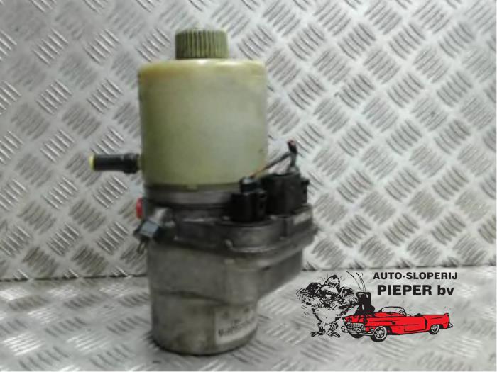 Usagé Pompe de direction Volkswagen Polo IV (9N1/2/3) 1.9 SDI Prix € 78,75 Règlement à la marge proposé par Autosloperij Pieper BV