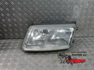 Used Headlight, left Volkswagen Passat Variant (3B5) 1.8 20V Price on request offered by Autosloperij Pieper BV