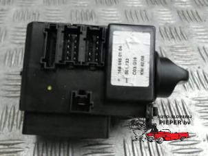 Used Light switch Mercedes A (W168) 1.9 A-190 Price € 26,25 Margin scheme offered by Autosloperij Pieper BV