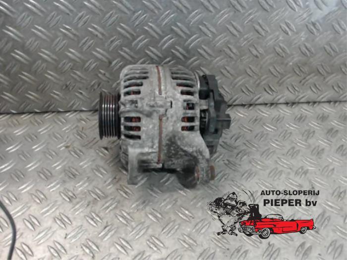 Begagnade Dynamo Volkswagen Passat Variant (3B6) 2.5 TDI V6 24V Pris € 52,50 Marginaltabell erbjuds av Autosloperij Pieper BV