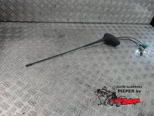 Used Antenna Peugeot 206 (2A/C/H/J/S) 1.6 16V Price on request offered by Autosloperij Pieper BV