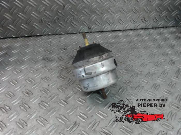 Used Engine mount Audi A4 Avant (B6) 1.9 TDI 100 Price € 31,50 Margin scheme offered by Autosloperij Pieper BV